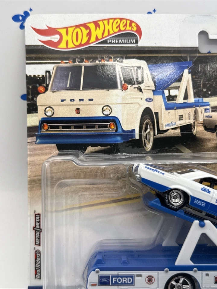 Hot Wheels, Team Transport, 65 Ford Galaxie y Ford C-800., , , escala 1/64  Foto 2 de 4