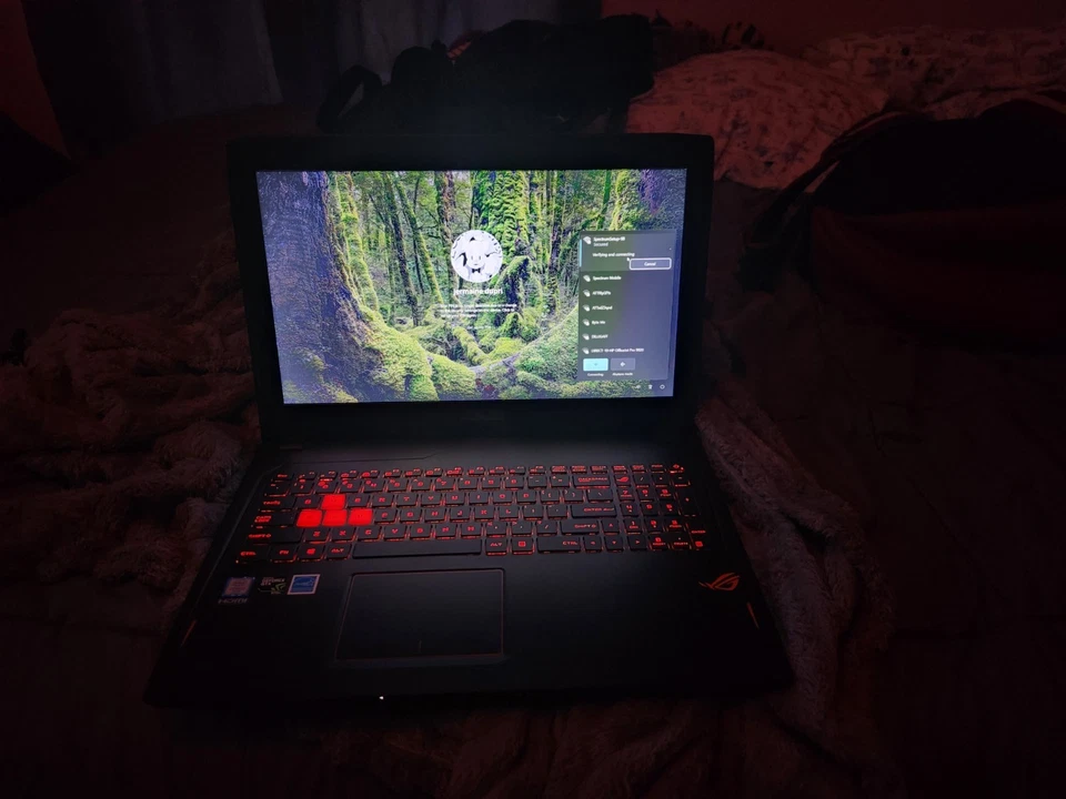 ASUS ROG Gaming Laptop 15.6" GL502V - CORE I7-7700 - 2.8GHZ -16GB RAM - 512GB SS - Image 4 of 4