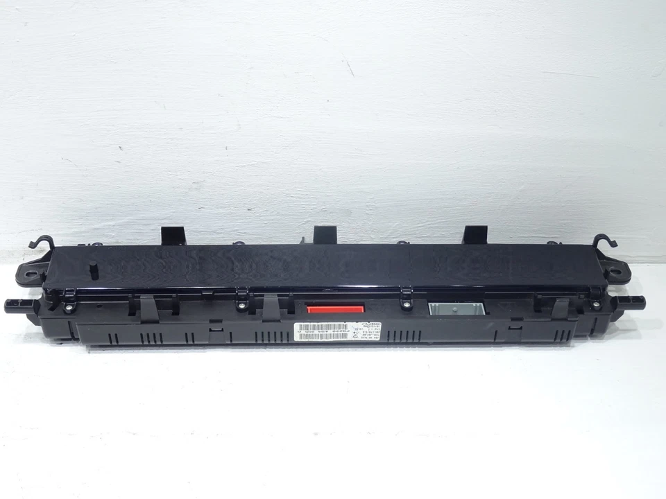 Renault Scenic MK2 Speedo Display Cluster Instrument Digital Clocks P8200494955A - Image 4 of 4