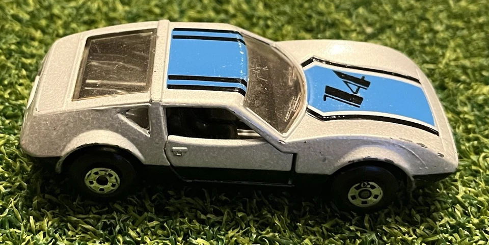 Matchbox Lesney Super fast No. 14 Rallye Royale Gray With Blue Stripe - Image 2 of 4