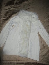euc Tahari ivory cable knit faux fur collar sweater girls 4T free ship US