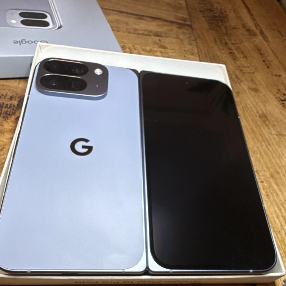Google Pixel 10 Pro Fold · 256GB, photo 3 of 5