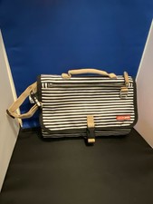 Skip Hop Pronto BabyChanging Station- Black/ White