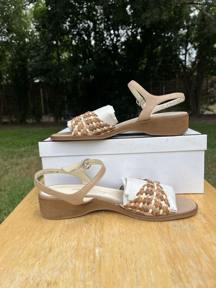 Sandalias de tacón Salvatore Ferragamo de cuero con detalles trenzados 7,5 marrón/tostado Foto 3 de 4