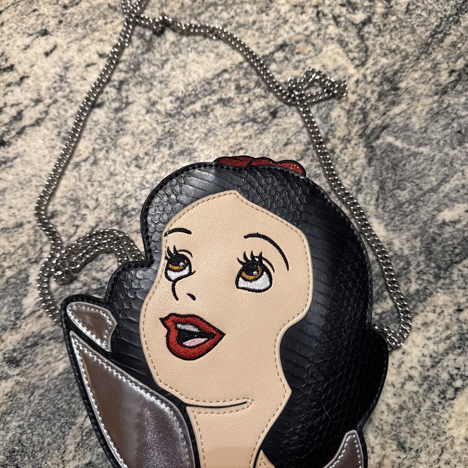 Snow White Purse By Danielle Nicole With Chain St… - image 7