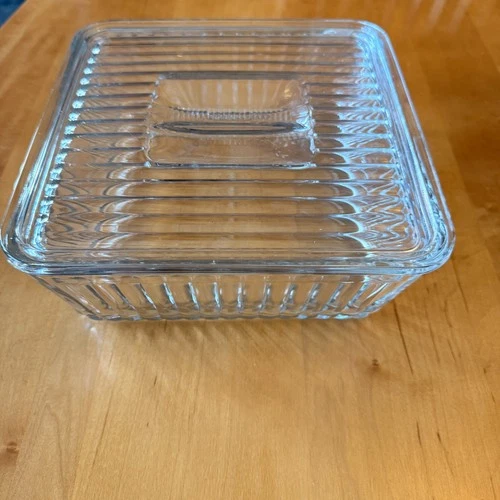 Vintage Anchor Hocking 1932 Ribbed 9x9 Baking or Refrigerator Dish with Lid