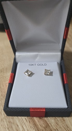 10k Stud Earings Yellow Gold Cubic Earrings