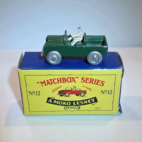 Vintage Matchbox Series No. 12A Land Rover Green Diecast Car Model with Box