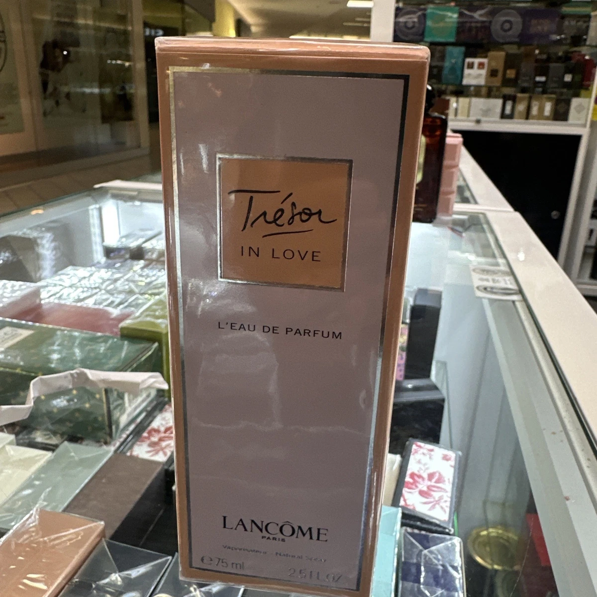 Lancôme トレゾア　イン　ラブL'eau de Parfum75ｍｌ Lancome-Tresor-In-Love-Eau-De-Parfum-2.5-oz-/-75-ml-TLLEDP25