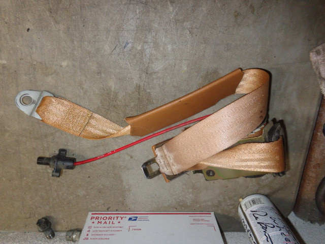 Passenger Front Male Seat Belt Chrysler Maserati TC 89 90 91