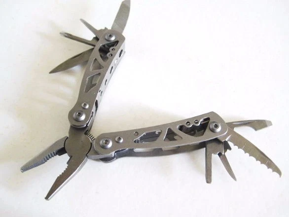 Quality Mini Multi Tools – handy fishing tool !