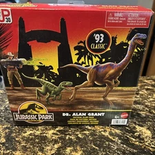 Jurassic Park Dr Alan Grant Tactical Claw Pack JP30 '93 Classic 2022 Mattel