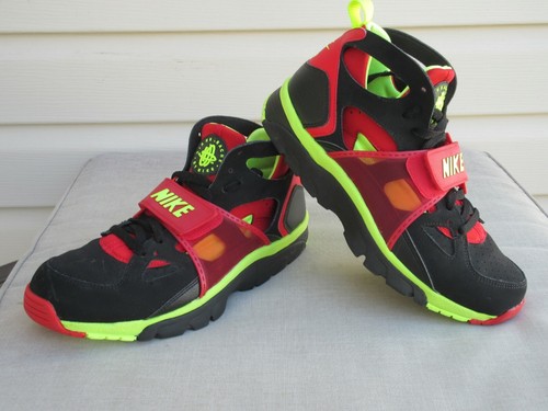Terminologia Mammifero Perche Nike Air Trainer Huarache Red And Black Ricaderci Cascata Fare Escursionismo