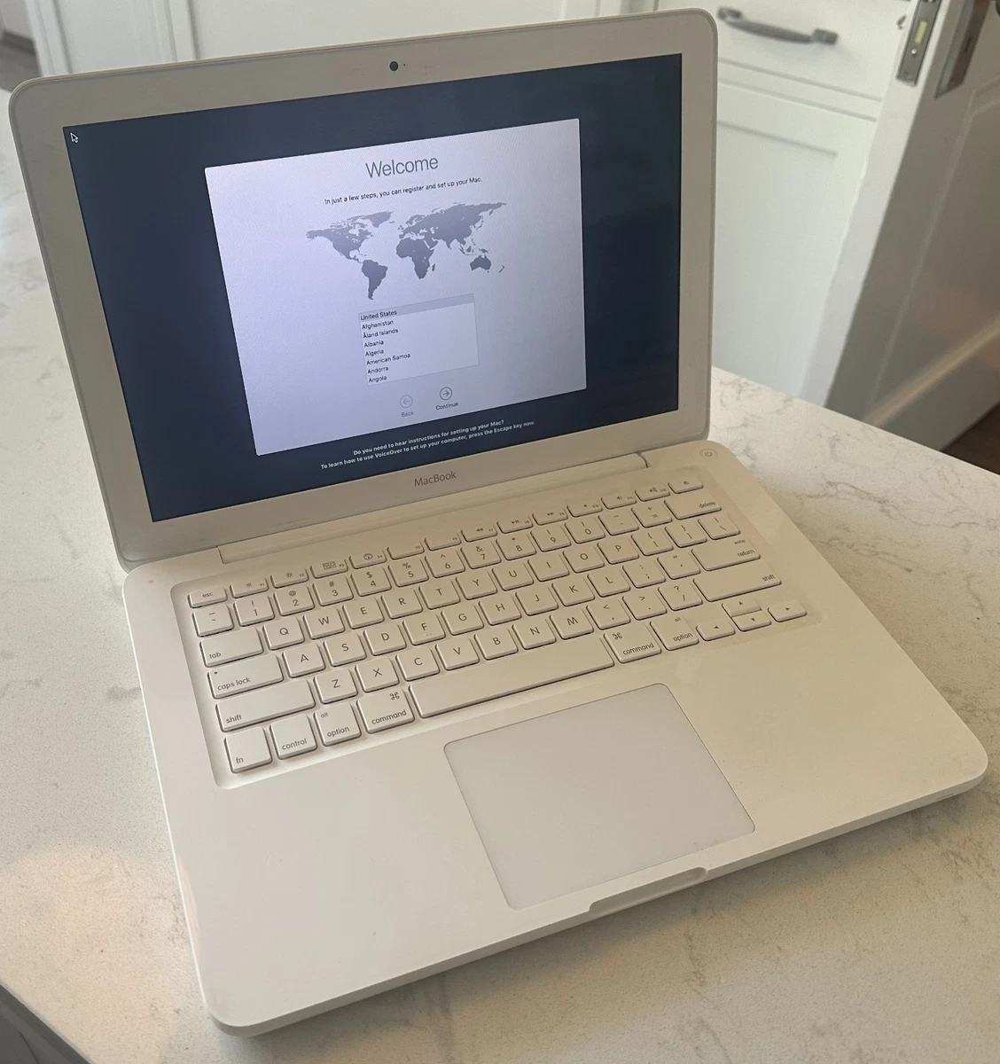 macOS 10.13, High Sierra 2009 Released Apple Desktops & All-In-One