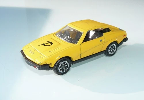 Vintage Dinky Toys - Purdeys Triumph TR 7, #112