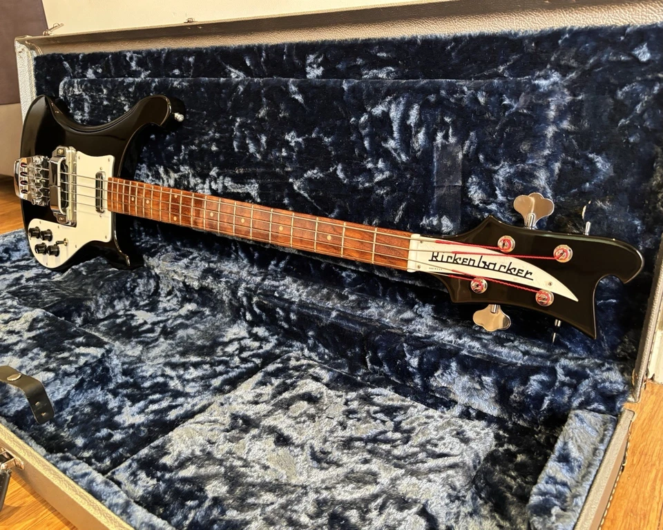 Rickenbacker Bass 4001V63 Jetglo (Black Beauty) 1996 Model Genuine USA - image 2 of 4