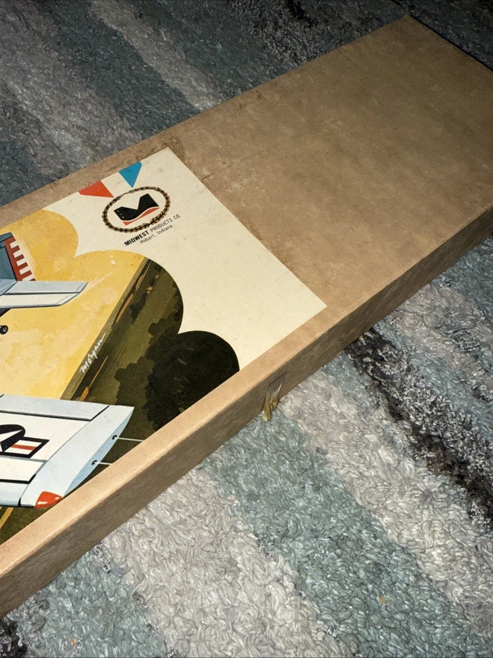 MIDWEST P-51 MUSTANG PROFILE CONTROL LINE KIT, 33' WINGSPAN, NEW - Image 3 of 4