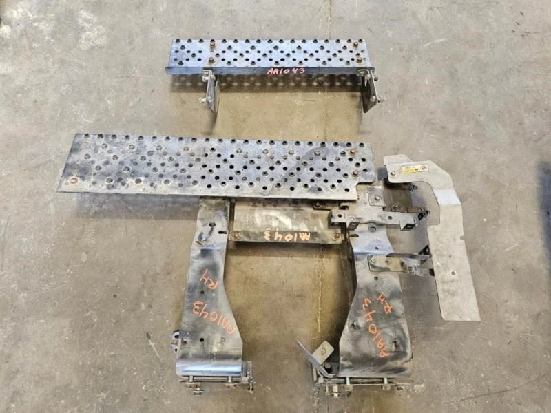 Б/У 2012 HINO 268 со стороны пассажира шаг поставляется, как показано  - Изображение 4 из 4