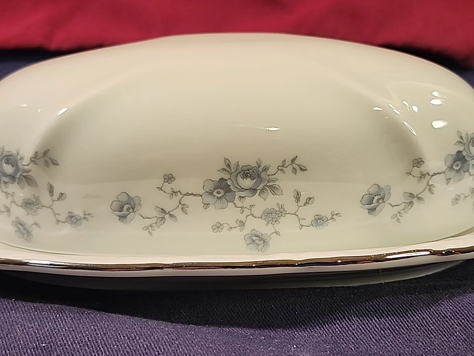 Guirnalda azul Johann Haviland 1/4 lb. Plato de mantequilla cubierto descontinuado 1990 Foto 4 de 4