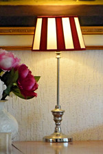 klassische Kaminleuchte/Fensterleuchte/karminrot/creme *oval*, nickel-Hochglanz