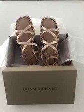 NEW Donald Pliner gold strappy sandals sz. 5.5