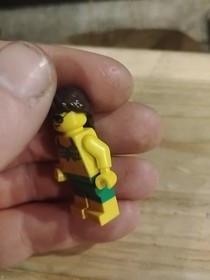 LEGO City Female Beachgoer Minifigure with Green Bikini  cty0763 - Set 60153 1S