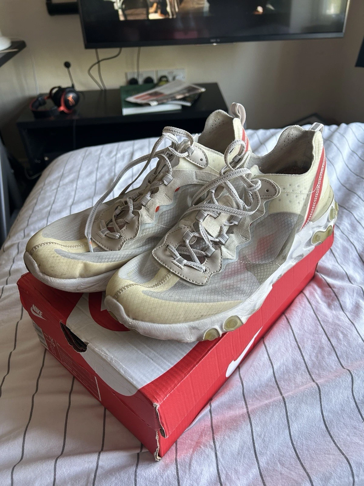 Nike React Element 87s In osso vela buone condizioni