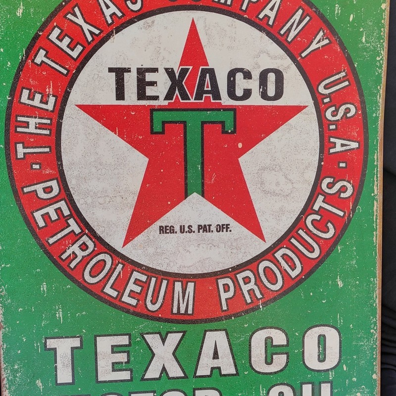 Texaco Gas & Oil Advertising Sign Green Texaco Star Logo "The Texaco Company"