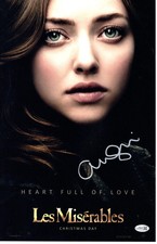 Amanda Seyfried signed 11x17 Poster Cosette - Les Misérables