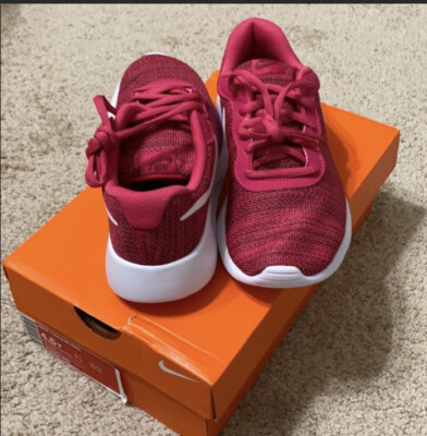 nike tanjun size 4.5