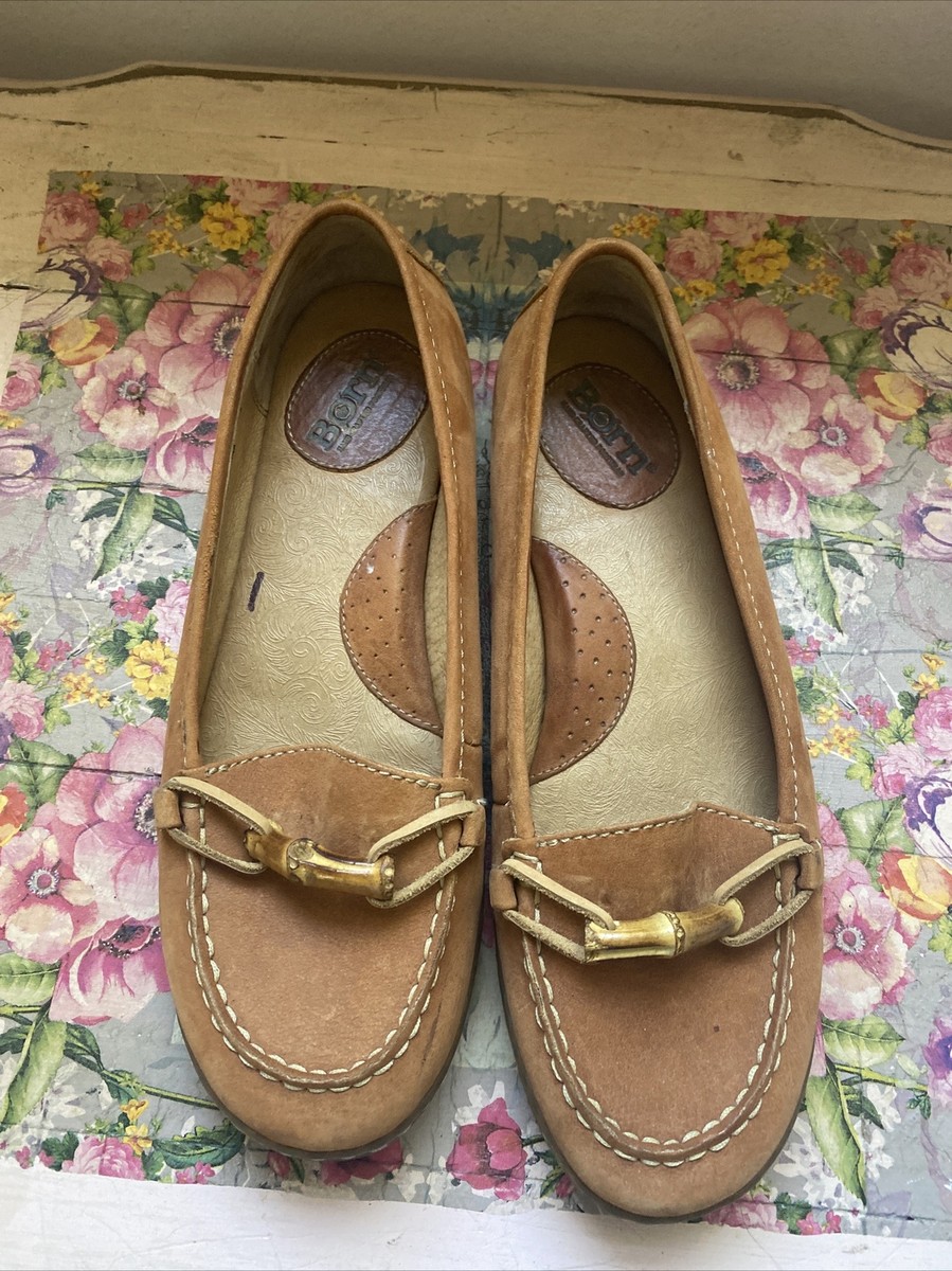 BORN 8M Leather Loafers Slip On Moccasin Shoes Brown Camel  display picture 2