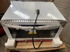 Avantco CO-38M 177CO38M Full Size Coutertop Convection Oven 208/240v 3500/4600w