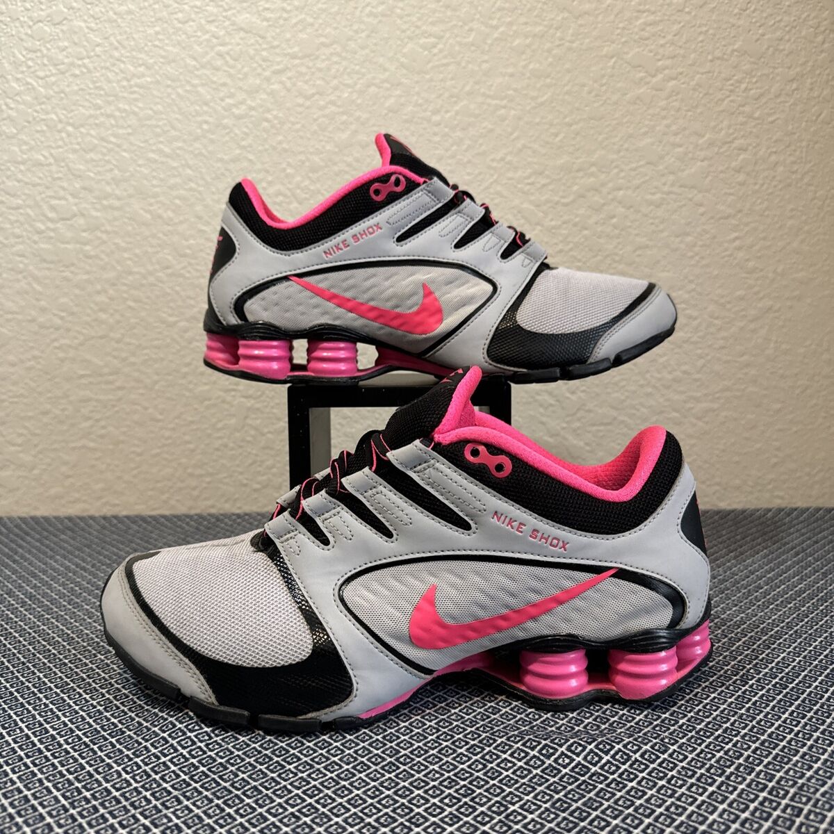 Womens Nike Shox Vaeda 678632-006 Wolf Grey/Pink Athletic Womens Nike Shox Vaeda 678632-006 Wolf Grey/Pink Athletic