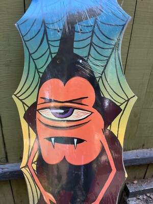 NEW RARE 2019 Dracula Vampire Sect Toy Machine Halloween