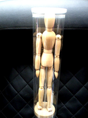 IKEA GESTALTA Figur Modell Dummy Schaufensterpuppe Ständer + Sockel Holz 33 cm