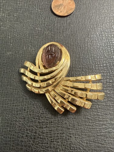Stunning Vintage Brooks Designer Brooch