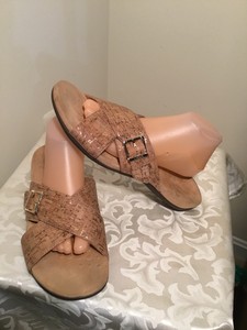 vionic gold cork sandals
