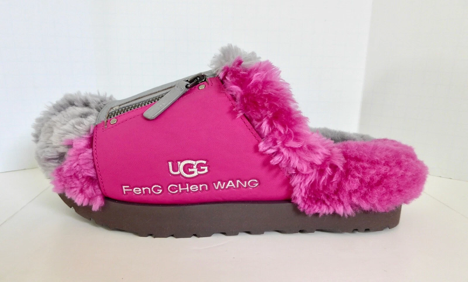 SANDALO SCARPA UGG X FENG CHEN WANG SLIDE ROSA GRIGIO SHEARLING US 9 EU 40 NUOVO CON ETICHETTE