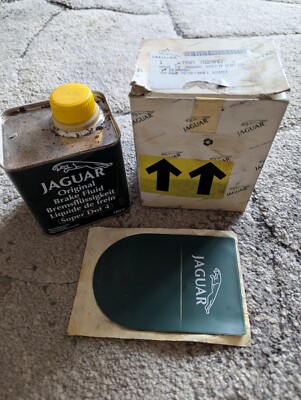 JAGUAR  ORIGINAL BRAKE FLUID TOPUP   SUPER DOT 4   NEW OLD STOCK 