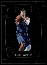 2021-22 Panini Select Luka Doncic Dallas Mavericks #12