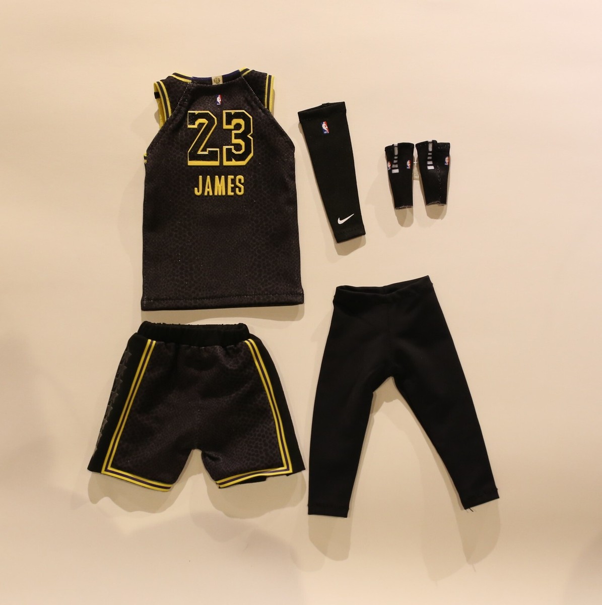 LeBron ユニフォーム　ブラックマンバ　final 優勝　限定 LeBron ユニフォーム ブラックマンバ final 優勝 限定 新品未使用