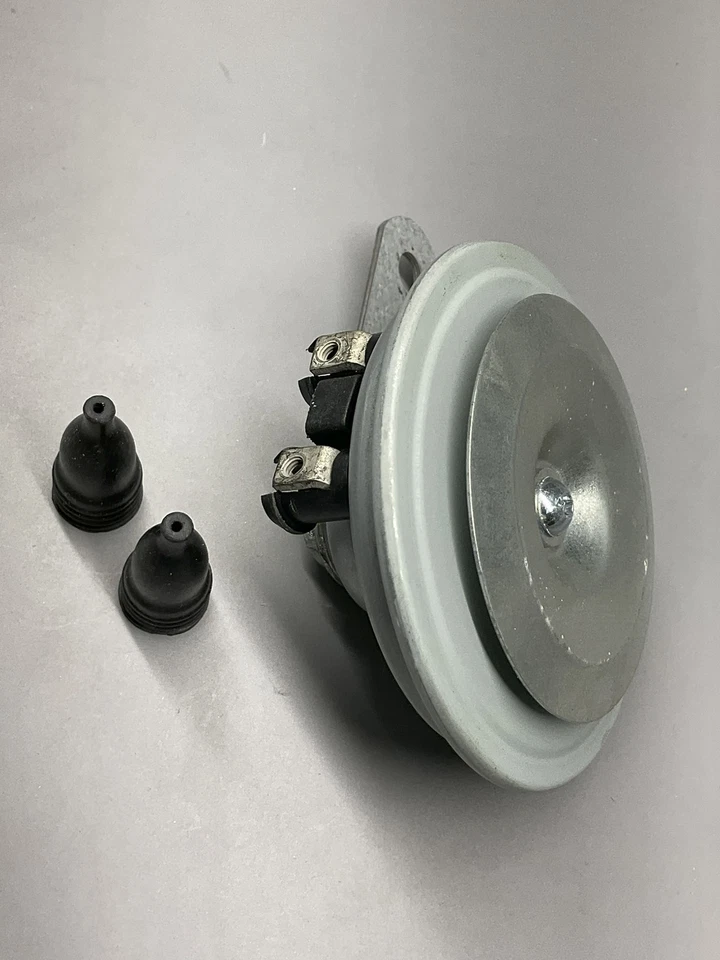 Bocina de aire de bajo tono 12V para Mercedes-Benz 190C 220 300SEL 0986320146 BOSCH GENUINA Foto 4 de 4