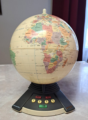 Vtg 1990s GeoSafari World Talking Globe 6498 Interactive STEM Geography Game