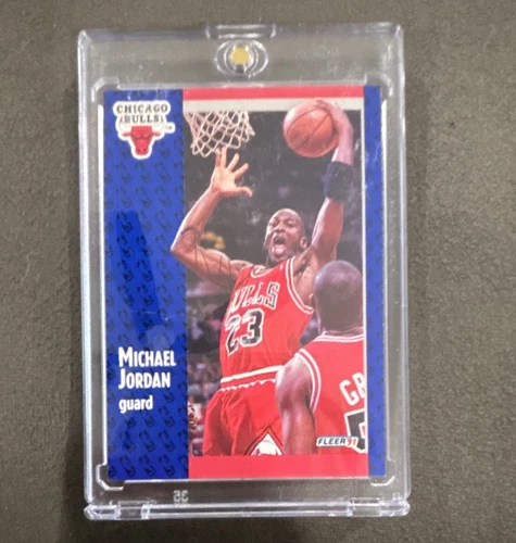 Fleer 1991-92 Michael Jordan Base Set #29 Chicago Bulls NBA Basketball Card