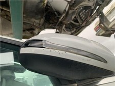 Retroviseur droit (ou coque) Mercedes 220