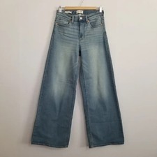 NWT Universal Thread Vintage Medium Wash Everyday Wide Jeans Size 8