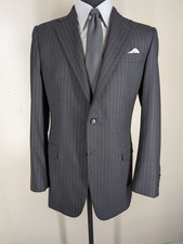Hickey Freeman Vintage Gray Suit-Pleated Pants- 40 Long-- EXCELLENT CONDITION