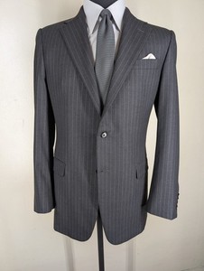Hickey Freeman Vintage Gray Suit-Pleated Pants- 40 Long-- EXCELLENT CONDITION