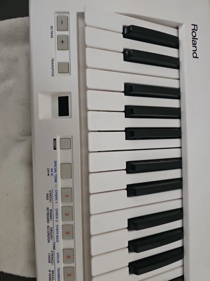 Rolands Lucian Synthesizer AX-09 Keyboard Synthesizer Only Used Twice - Image 2 of 4