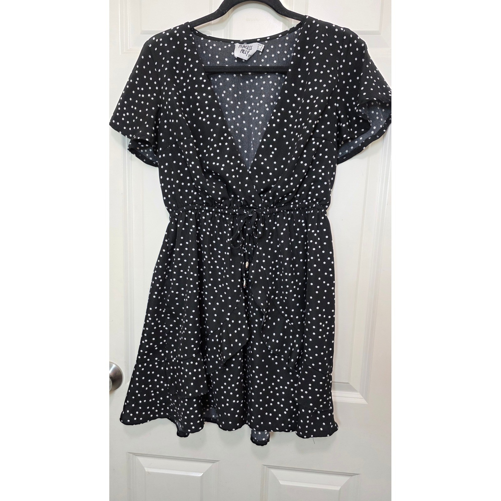 Princess Polly Polka Dot Dress Women Size 8 Black White Ruffle Mini V-Neck Beach